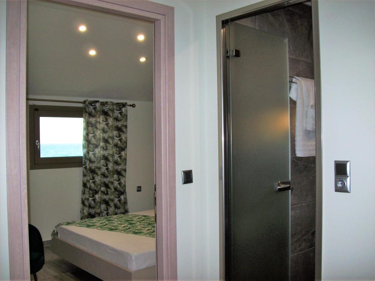 Sea Breeze 2 Apartment Лименария Екстериор снимка